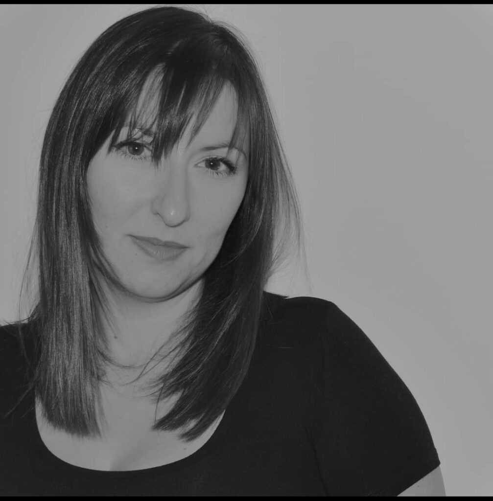 natty-by-aggelos-women-haircut-44